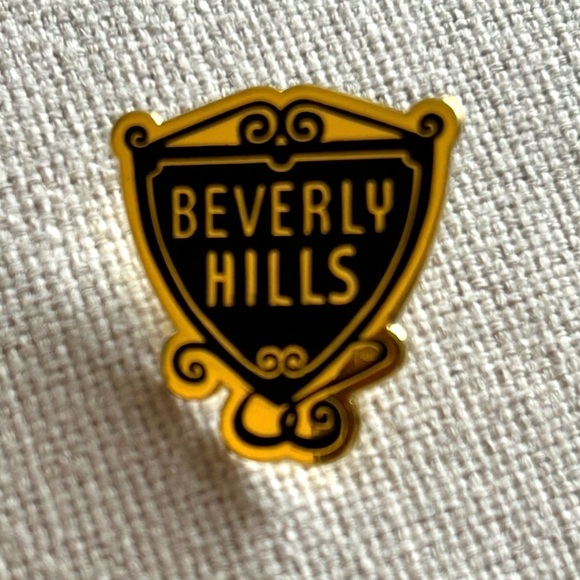 Vintage Beverly Hills California Lapel Pin 90210 Navy & Gold Enamel Souvenir - Picture 4 of 6